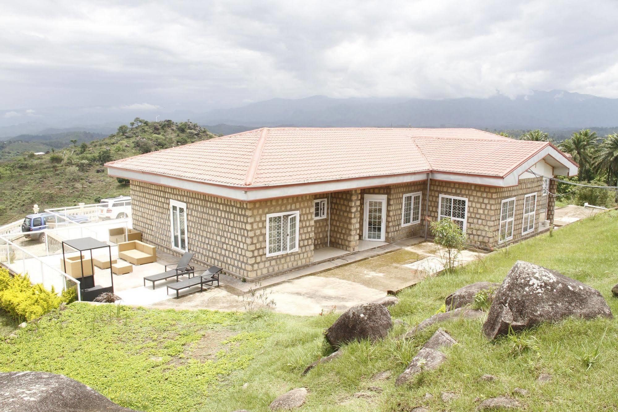Hotel Saddle Hill Ranch Bafut Esterno foto