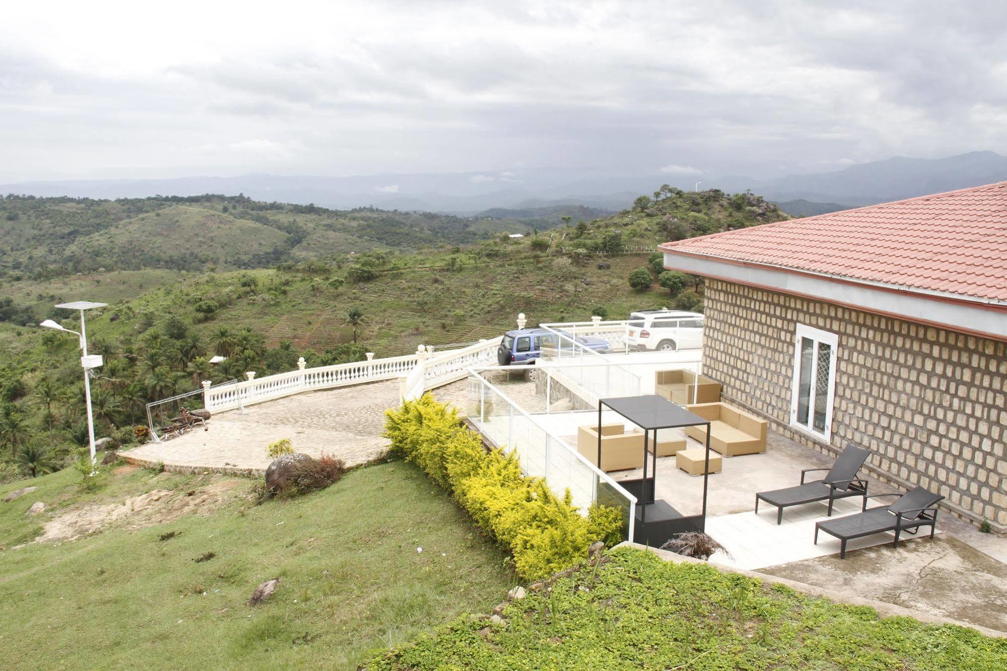 Hotel Saddle Hill Ranch Bafut Esterno foto